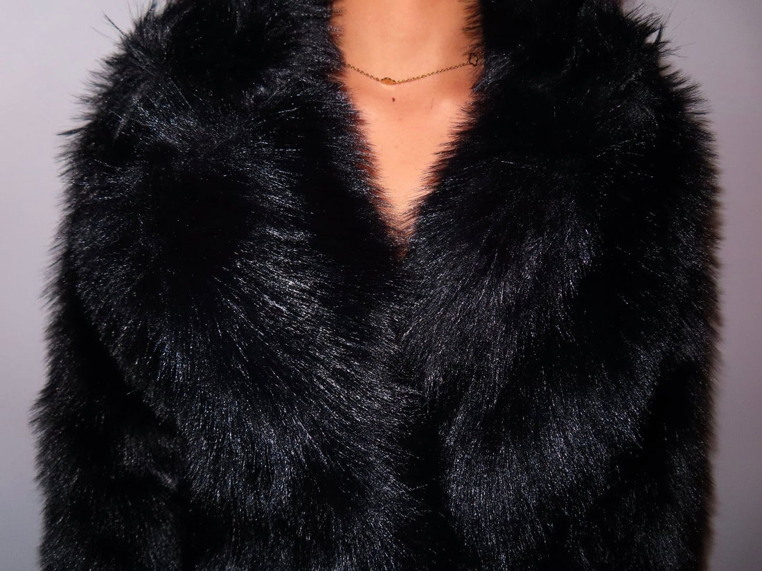 NOIR MUSE COAT