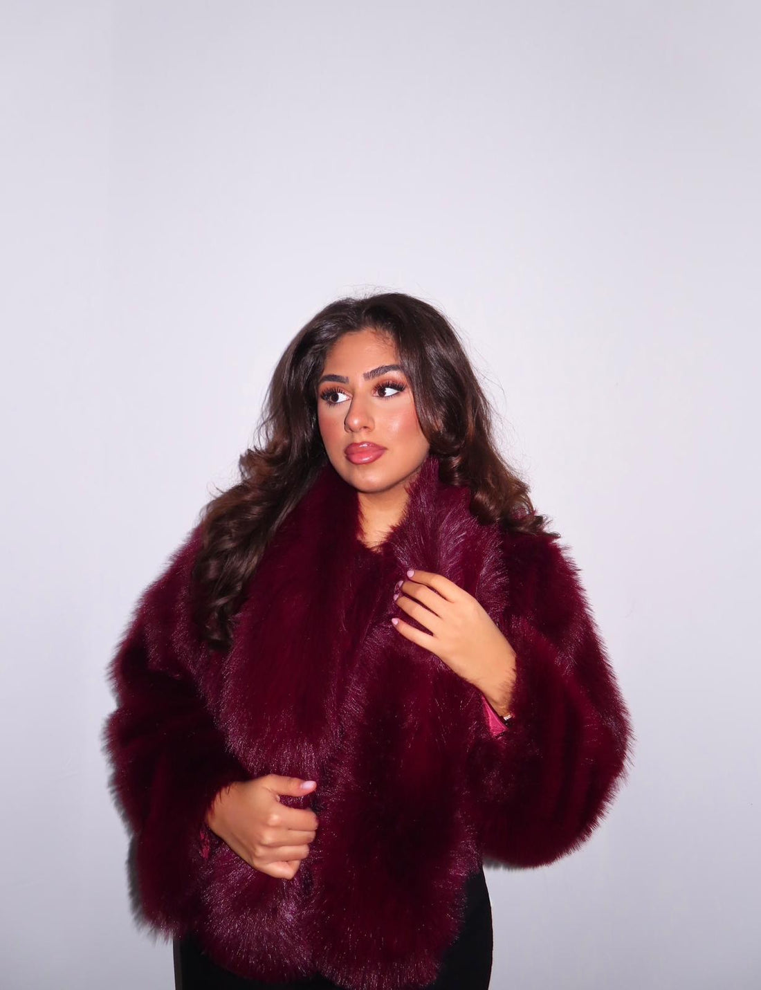 BURGUNDY FAUX FUR