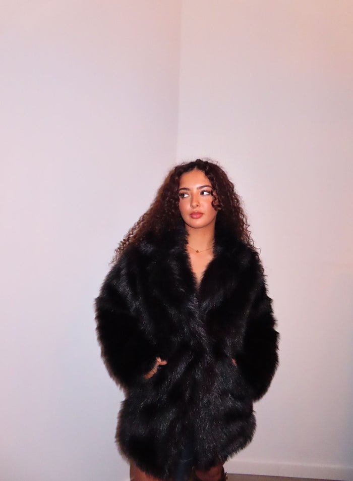 NOIR MUSE COAT