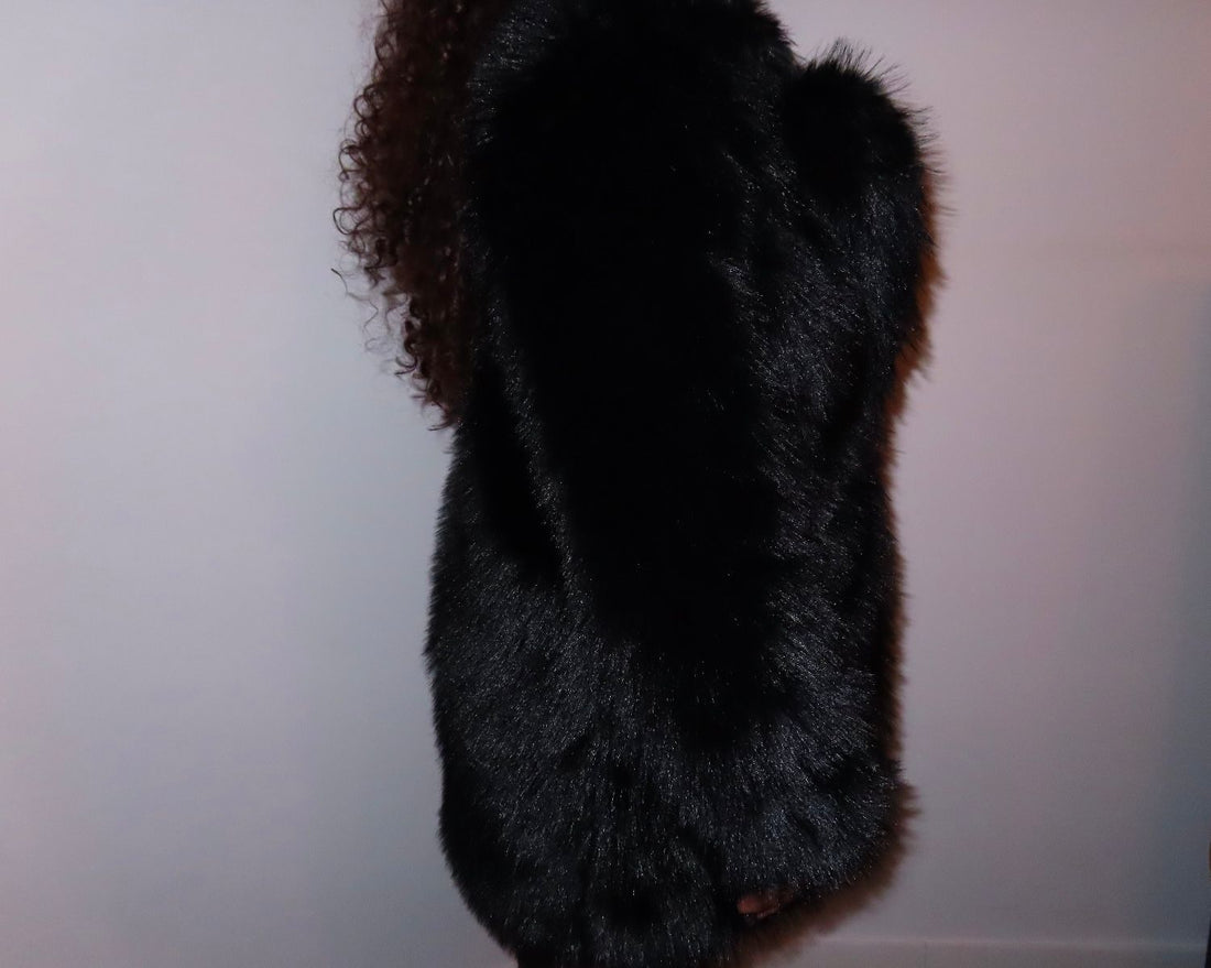 NOIR MUSE COAT