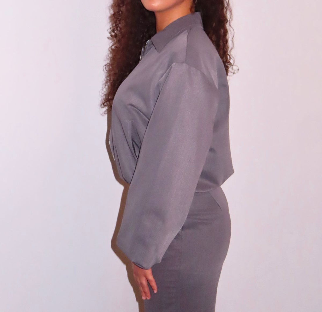 SLEEK ZIP-UP JACKET